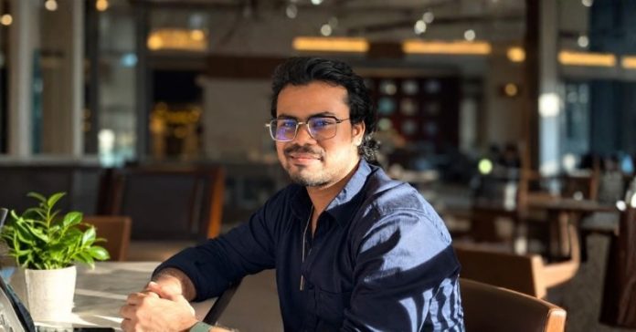 কোরিয়া ছাড়লেন আখির, সামনে আনলেন নানা কারণ কোরিয়া ছাড়লেন আখির, সামনে আনলেন নানা কারণ