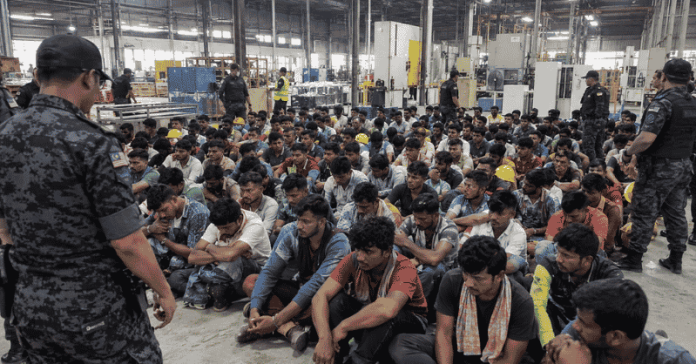 মালয়েশিয়ায় একদিনেই ১৫৫ অবৈধ বাংলাদেশি আটক